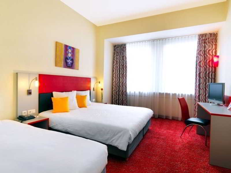 Ibis Styles Hotel Berlin Mitte Екстер'єр фото